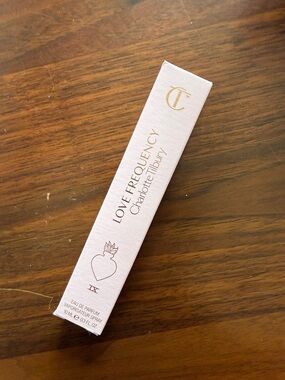 Charlotte Tilbury Love Frequency Eau de Parf - 10ml - new!